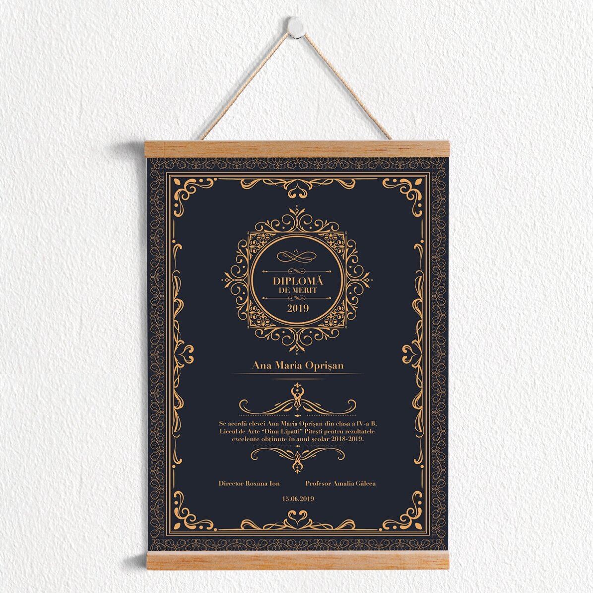 Poster cu agățătoare personalizat - Diplomă