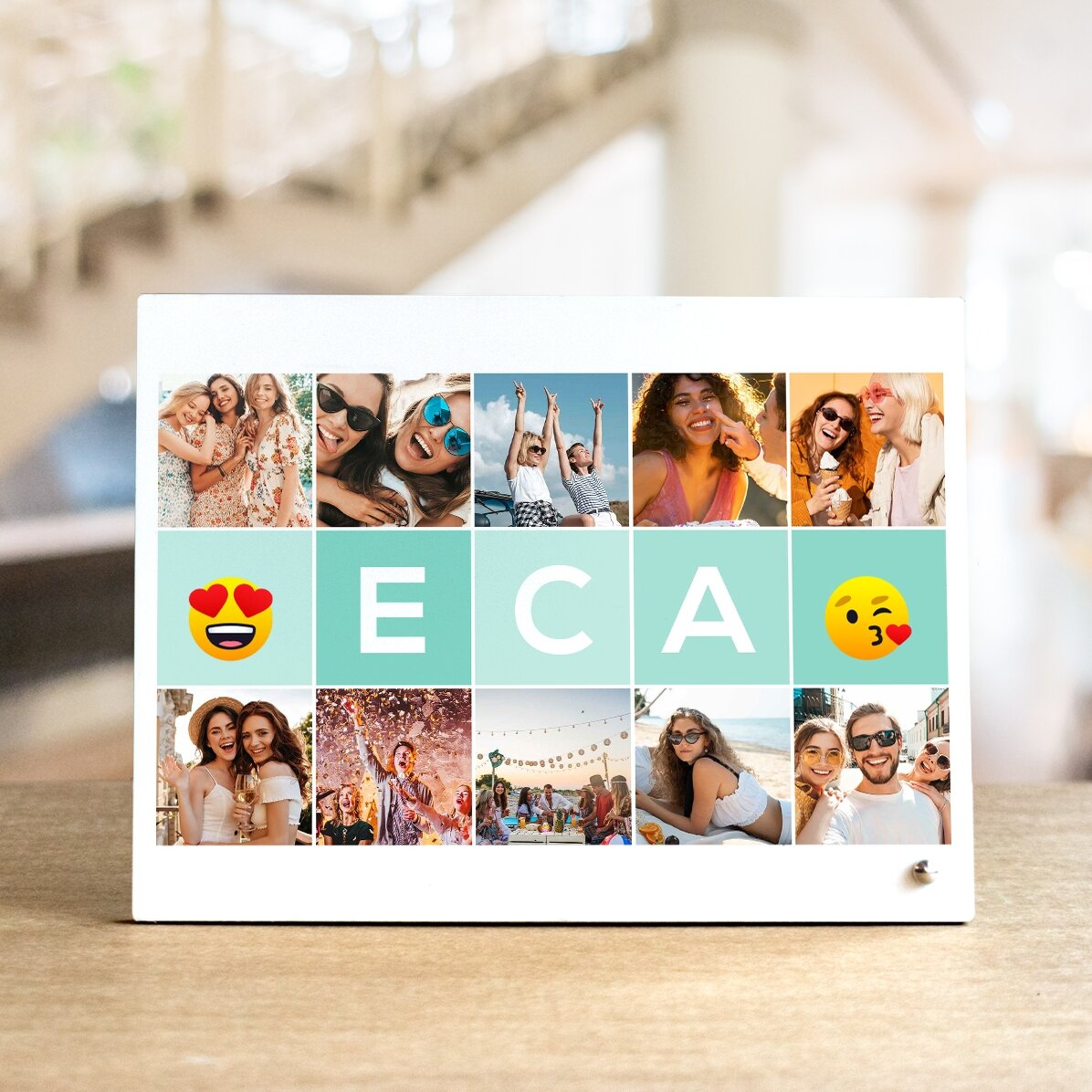 Ramă foto de birou personalizată cu 10 poze și nume din 5 litere