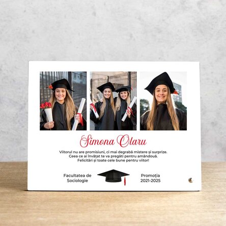 Ramă foto de birou personalizată cu 3 poze și text - Graduation