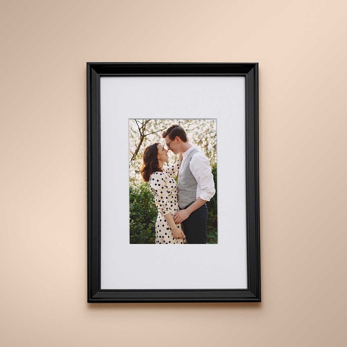 Ramă foto personalizată cu o poză - passepartout A4 portret