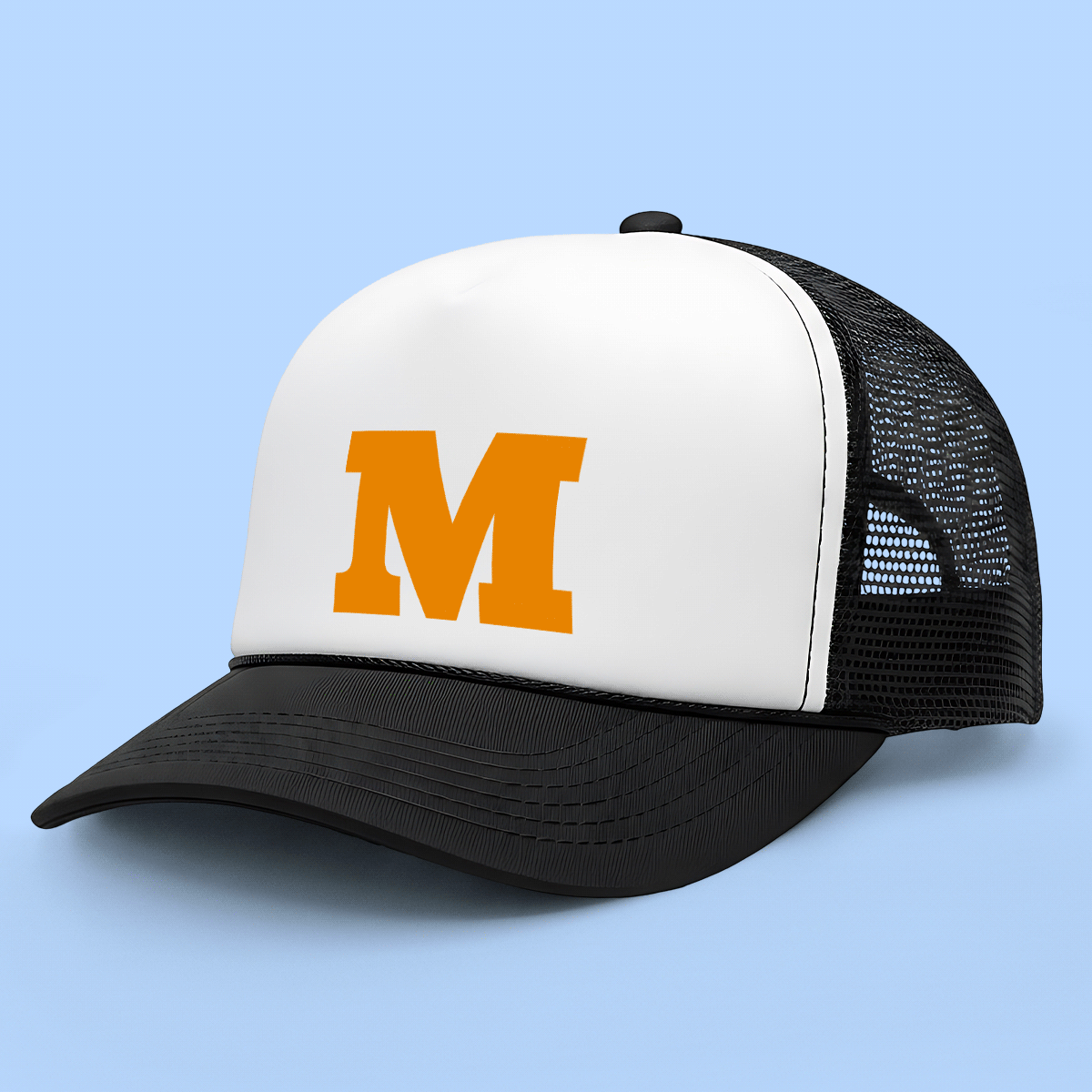 Personalised cap with an initial