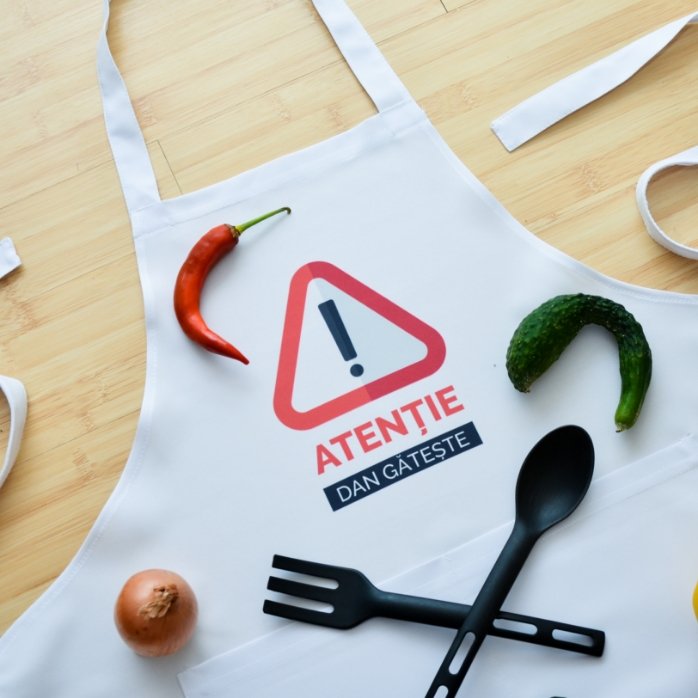 Șorț personalizat - Atenție, aici gătește