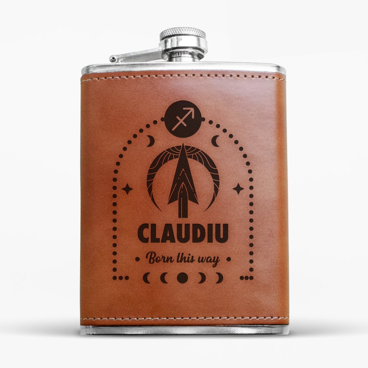 Sticlă de buzunar îmbrăcată în piele personalizată cu text și zodie - Săgetător