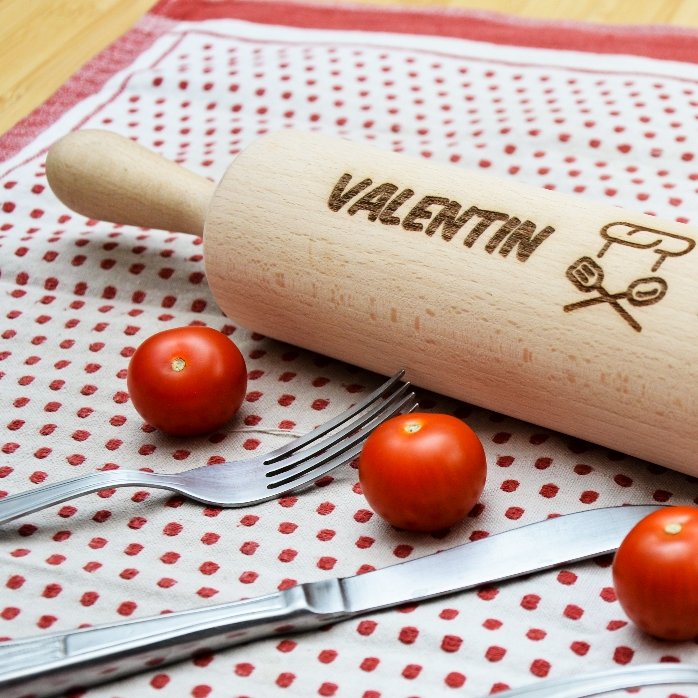 Personalised wooden rolling pin - MasterChef in the kitchen