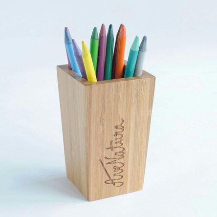 Suport din lemn pentru creioane și pixuri - avenatura
