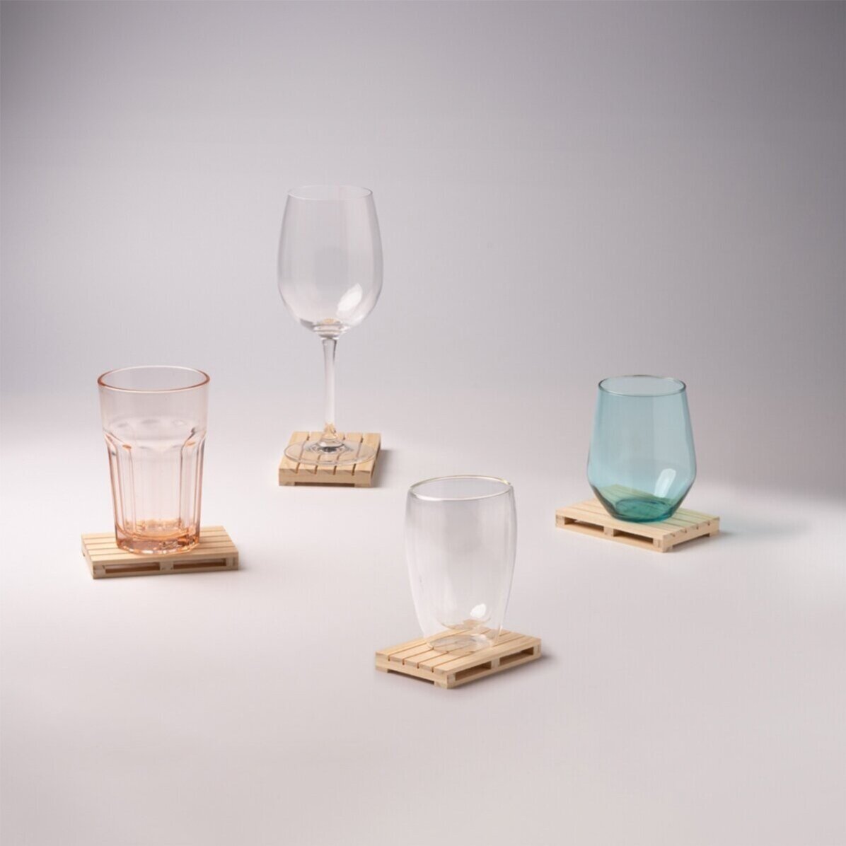 Suport de pahar în formă de palet personalizat cu nume