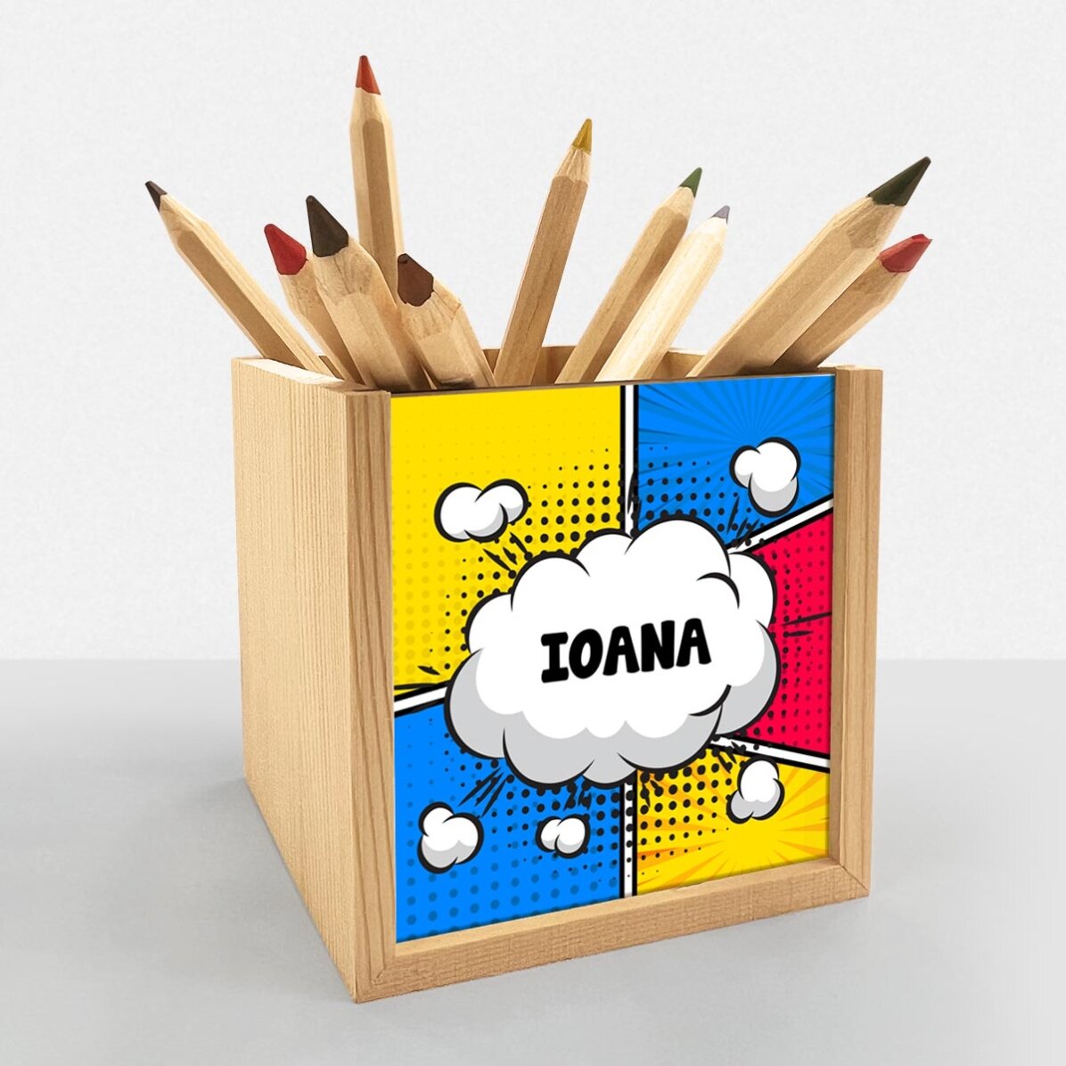 Suport pentru creioane personalizat cu nume - Comics