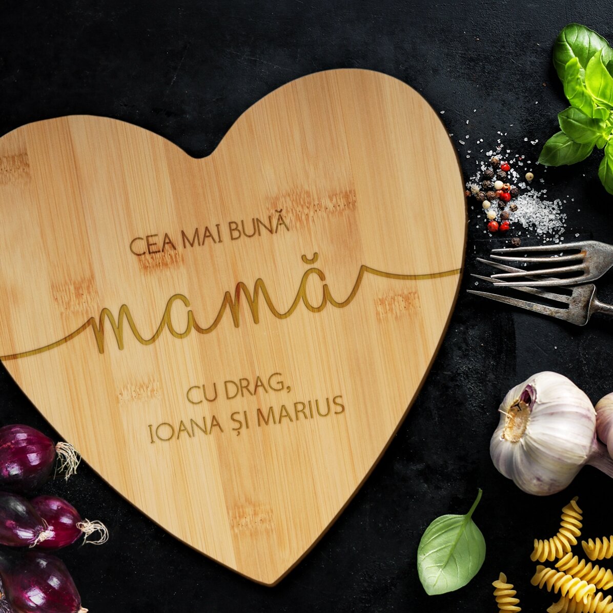 Tocător în formă de inimă personalizat cu text - Best mom
