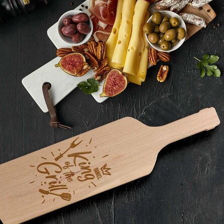 Tocător pentru brânzeturi în formă de sticlă personalizat - King of the Grill
