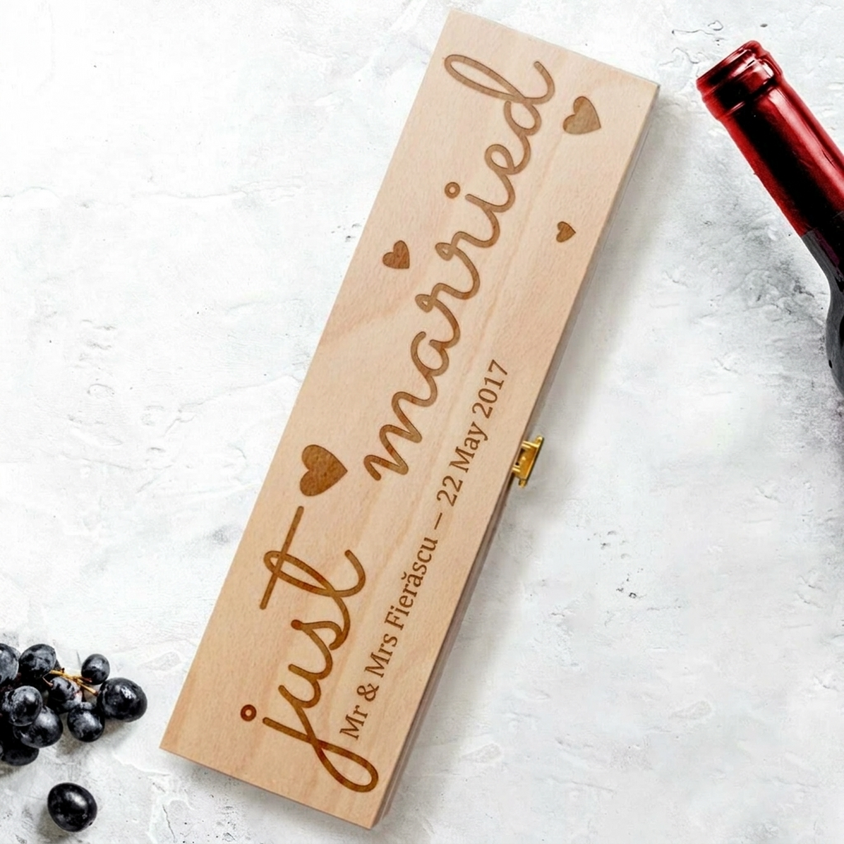 Engraved wine boxes for couples and relationship anniversaries