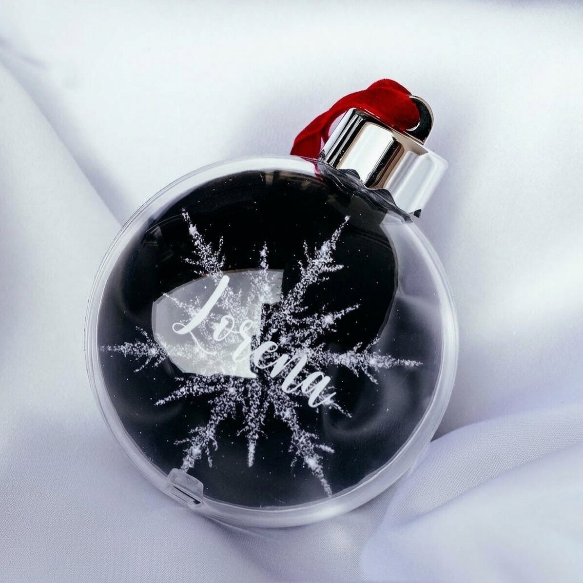 Personalised globe with your name - Silver Snowflake
