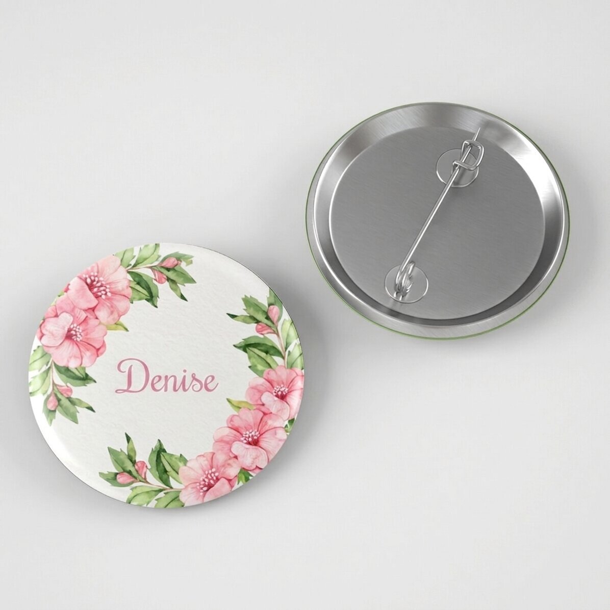 Personalised badge with your name - Flowers