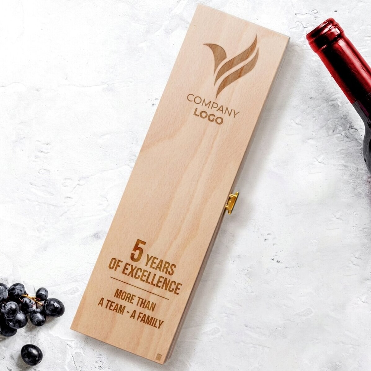 Wine box with logo and message
