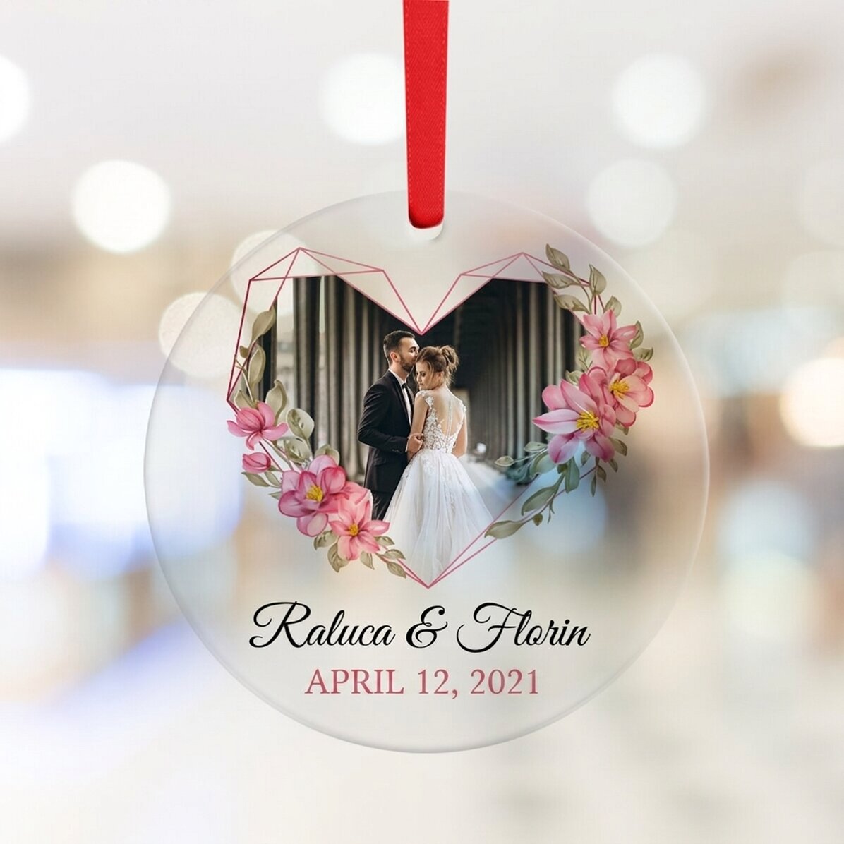 Personalised round ornament with text and photo - Flower frame