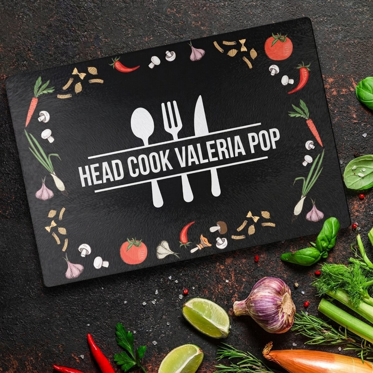 Personalised glass chopper with text - Master chef
