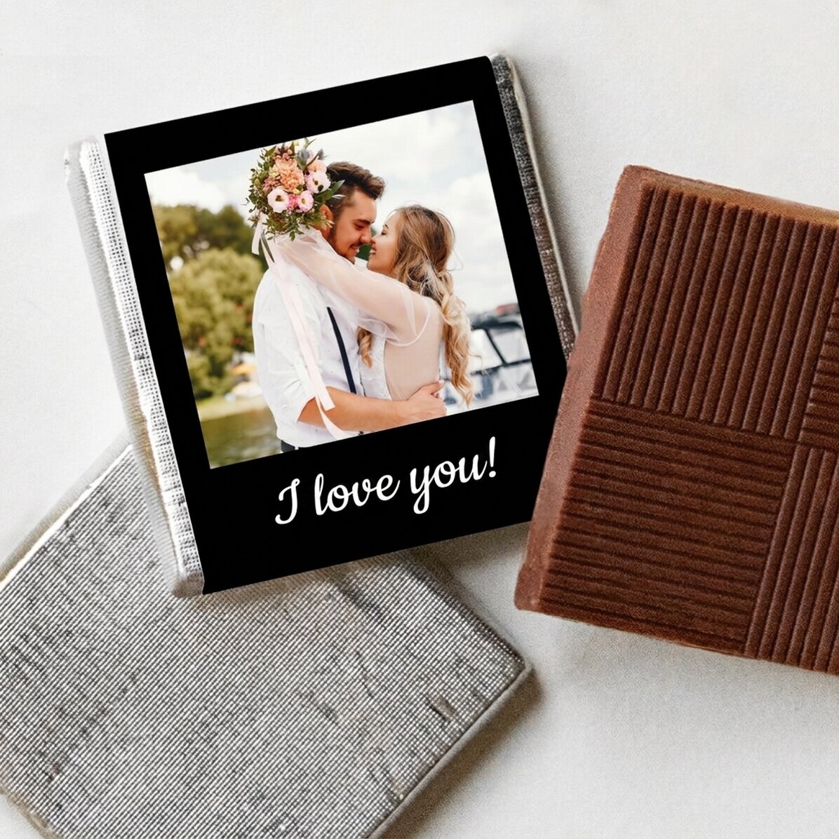 Mini chocolate personalised with a photo and text