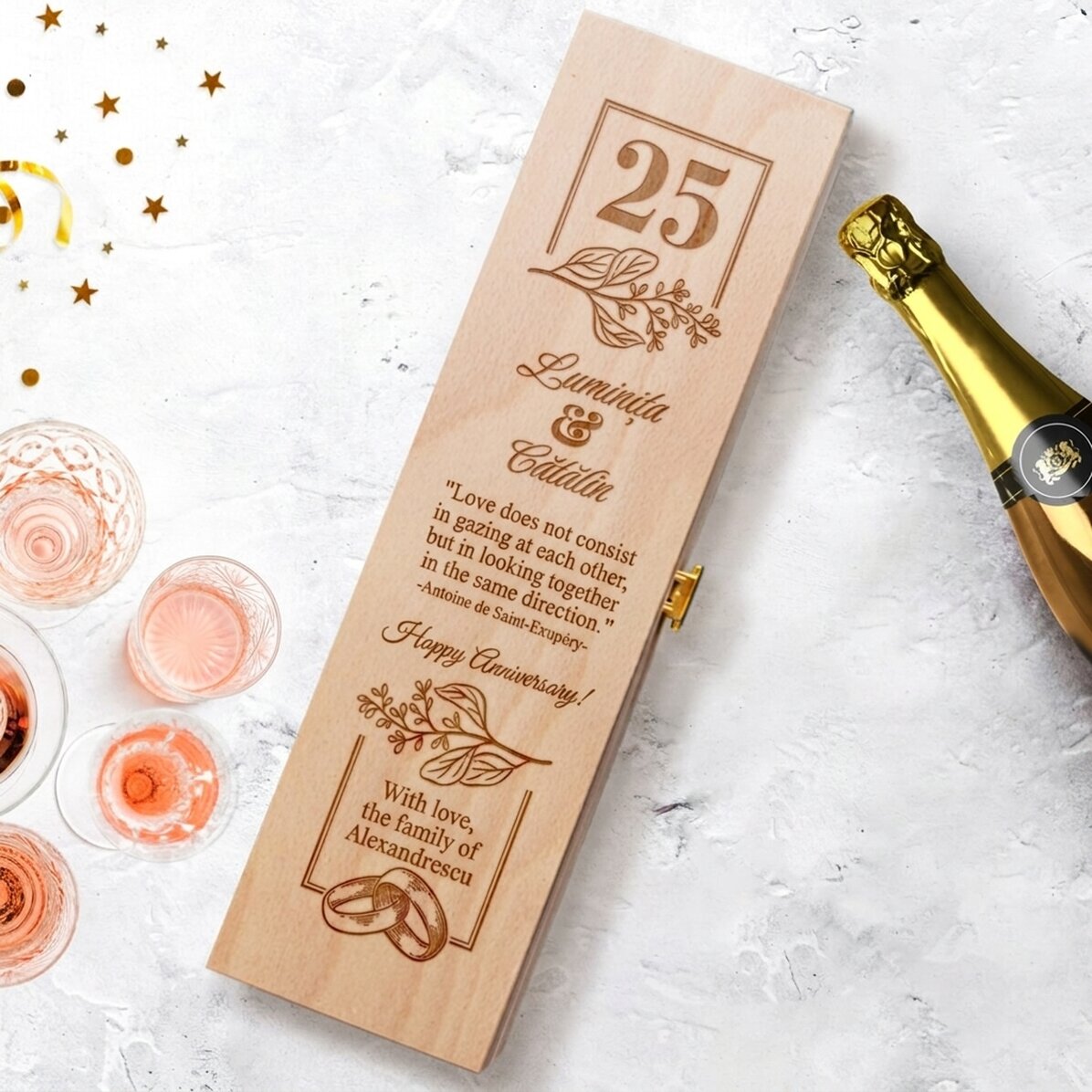 Personalised sparkling wine box - model for wedding anniversary