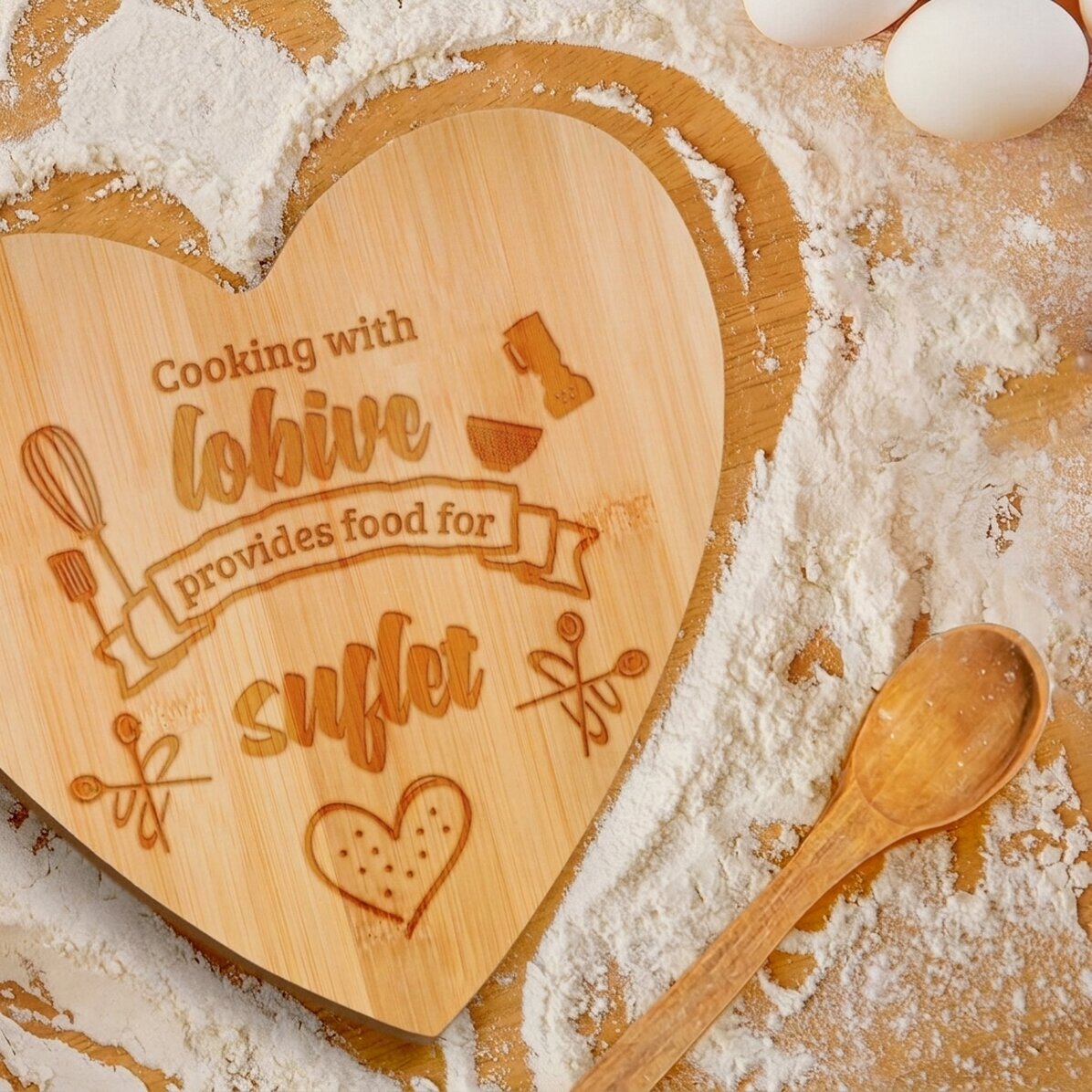 Heart-shaped chopping board personalised with message - Food for the soul