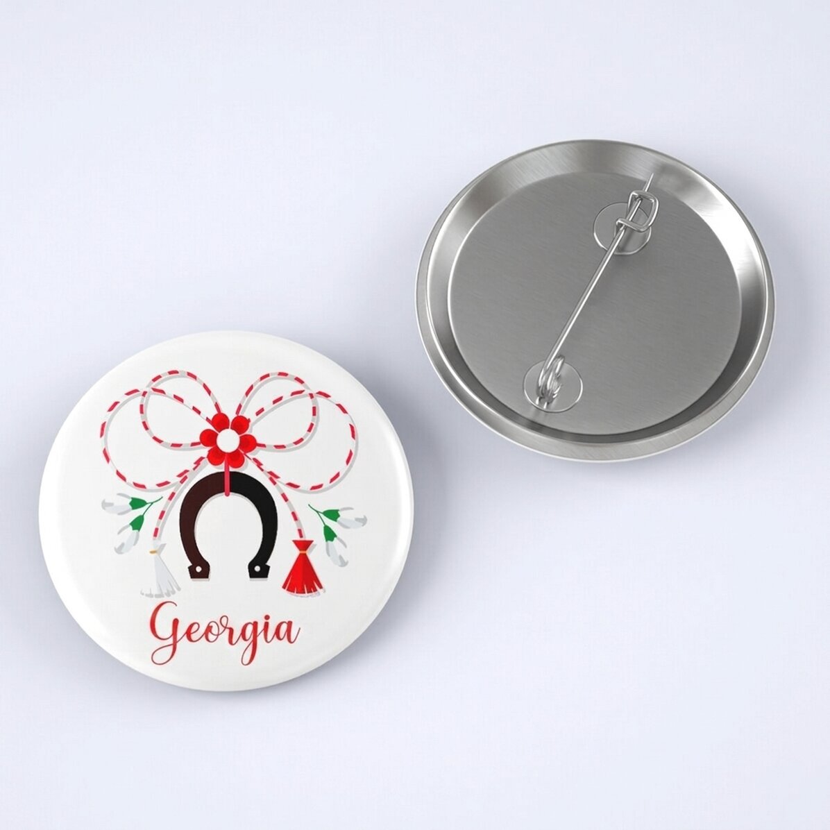 Personalised badge with horseshoe text