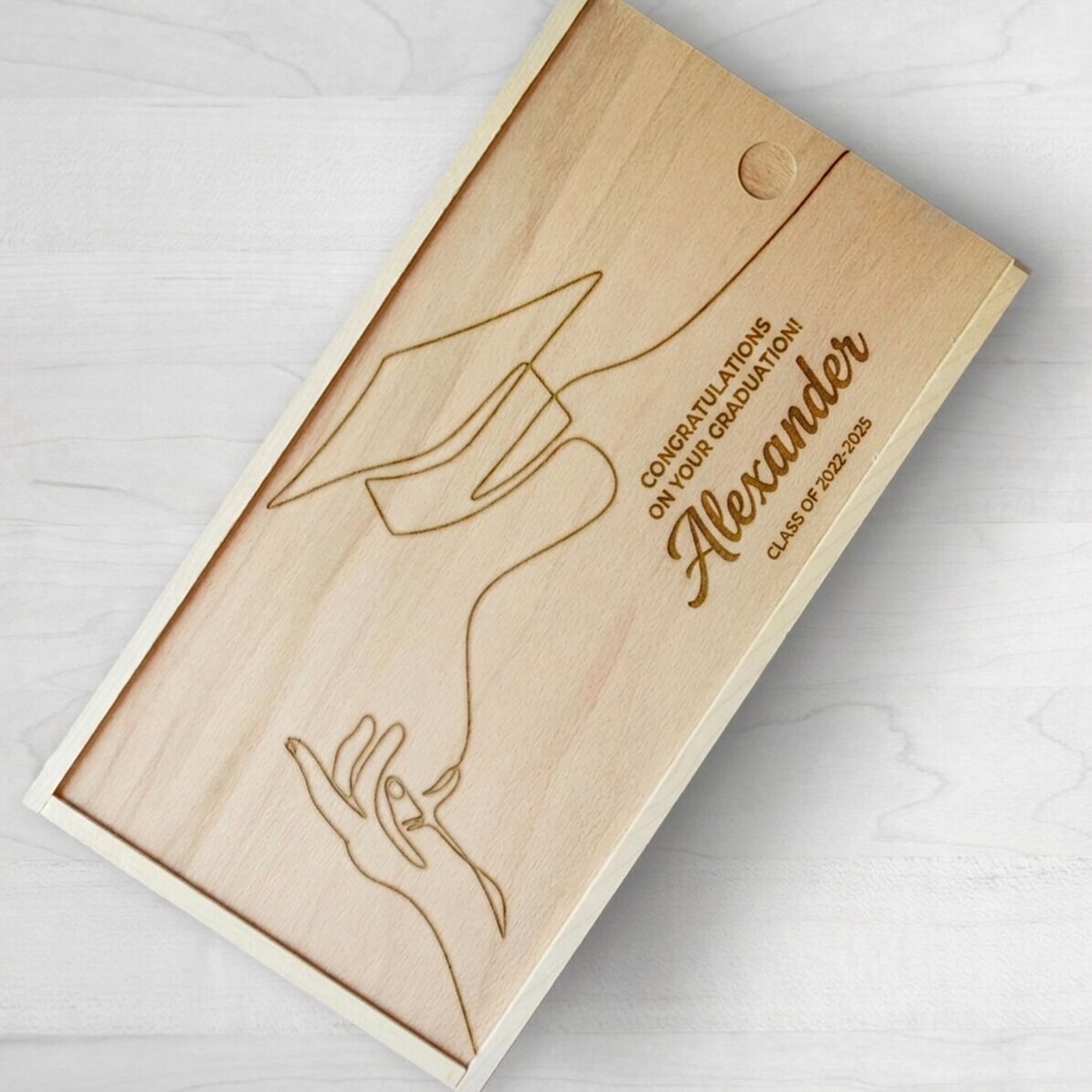 Personalised wooden gift box - Congratulations on your graduation!