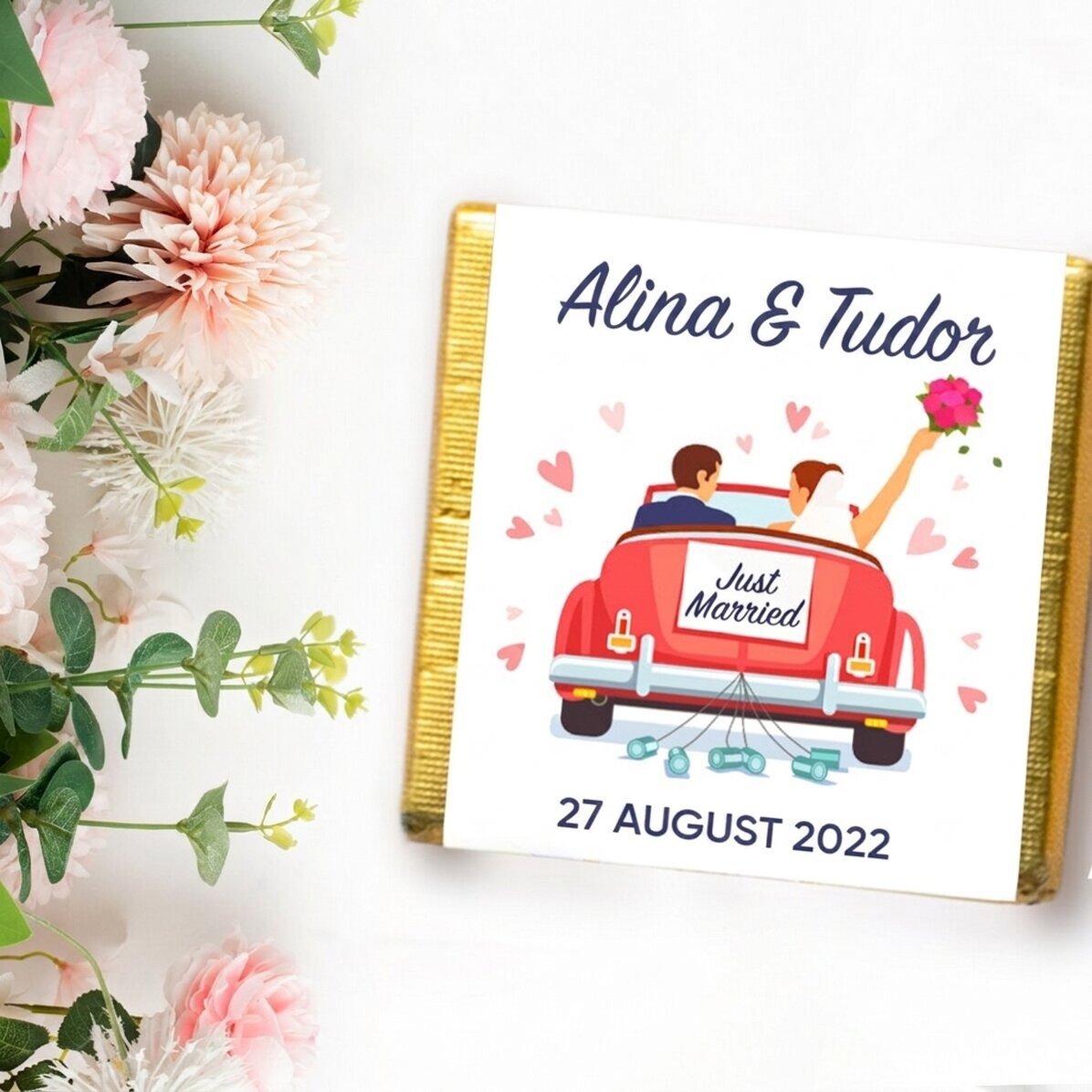 Mini chocolate favour personalised with text - Just married