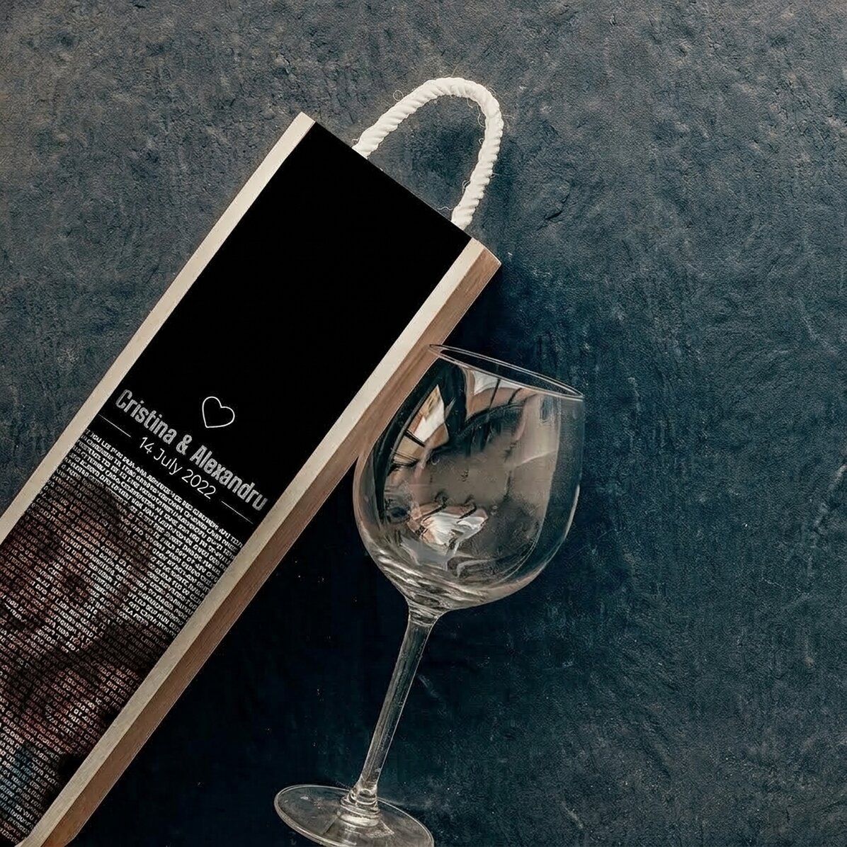 Personalised wine box with photo and text - I love you in 100 languages