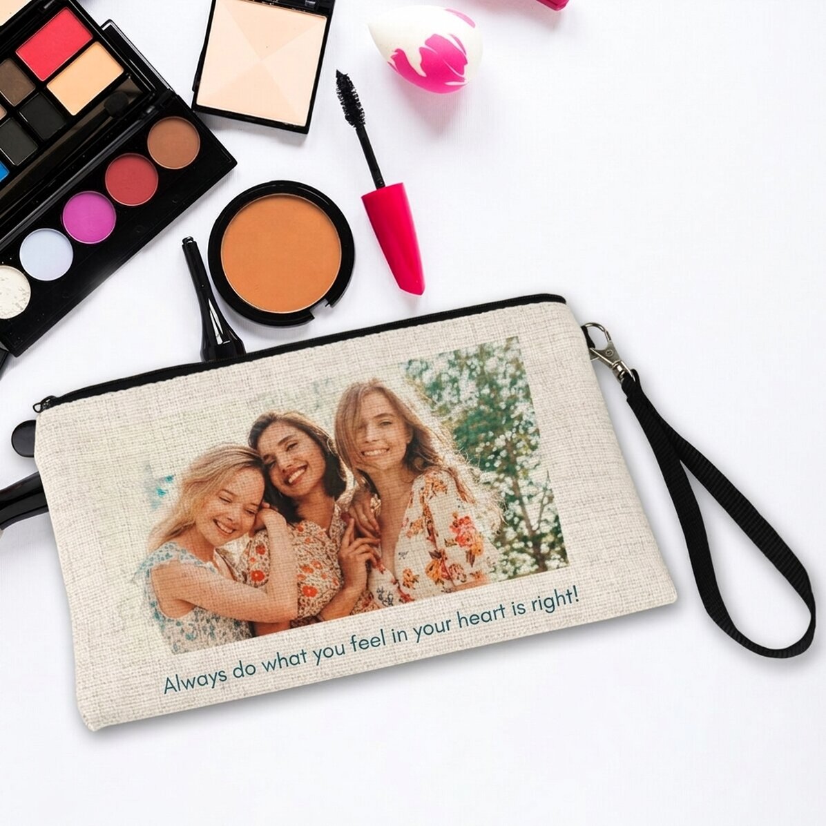 Personalised accessory kit with text and a photo