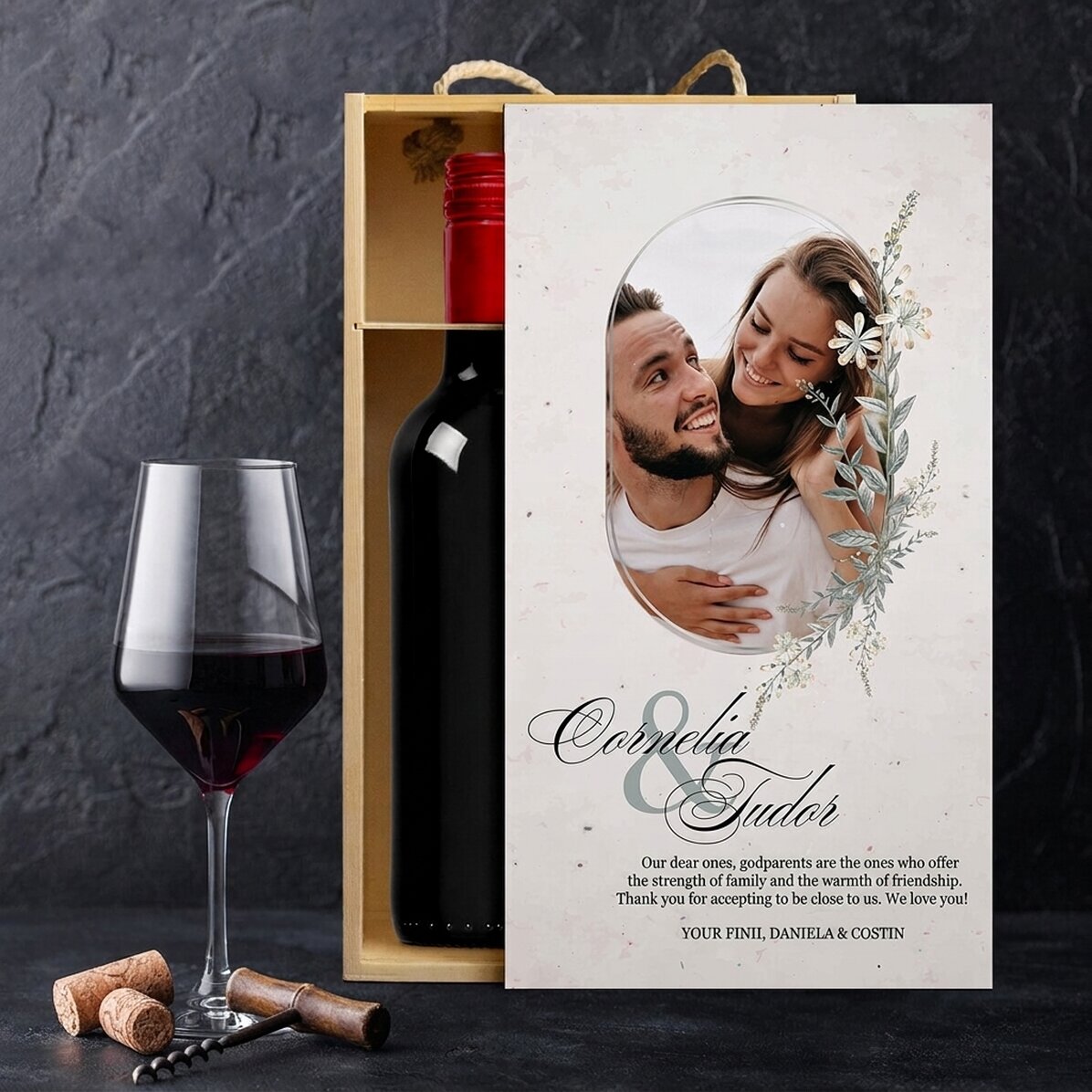 Wine box for 2 bottles personalised with a photo and message for godparents