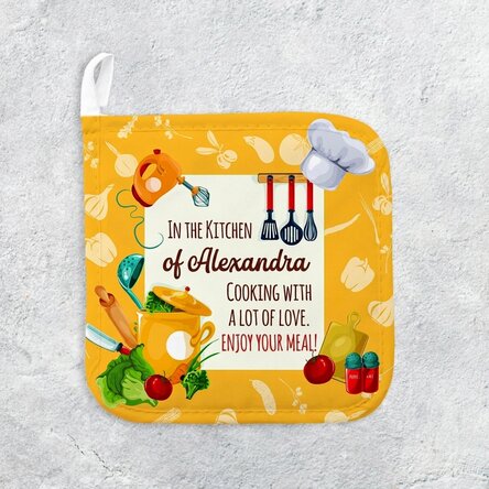 Personalised hot pot holder with text - In the kitchen