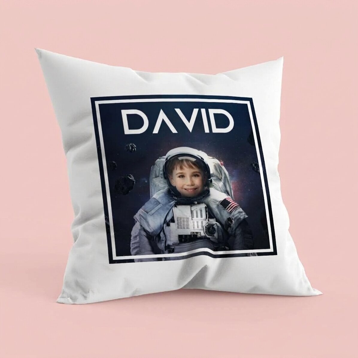 Personalised cushion with photo and name - Astronaut