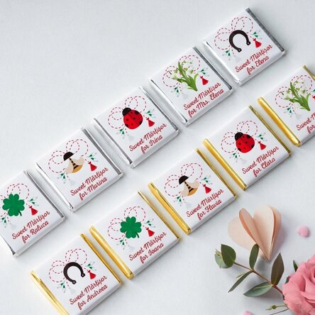 Set of 10 mini chocolates personalised with names