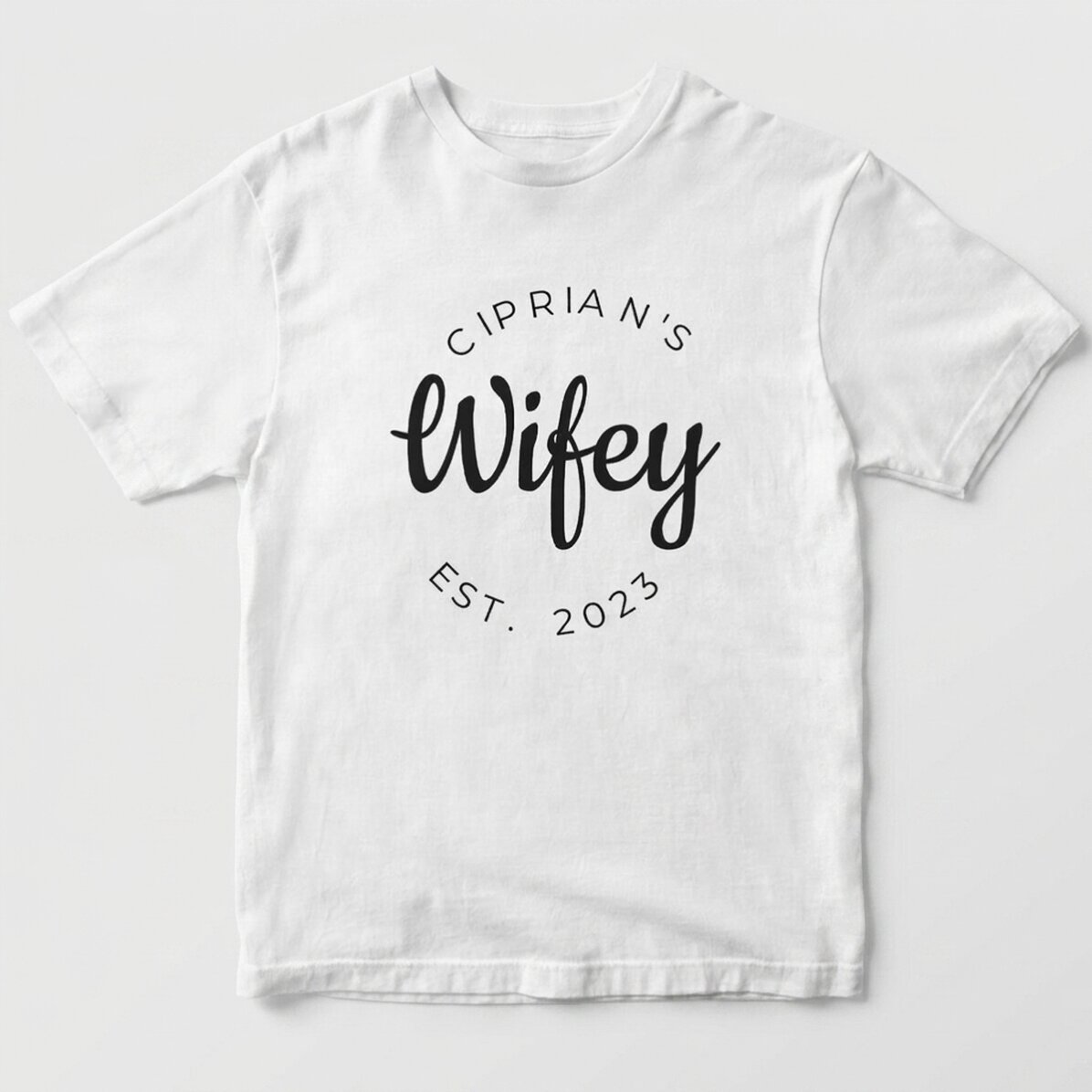 Custom cotton T-shirt with text - Hubby & Wifey