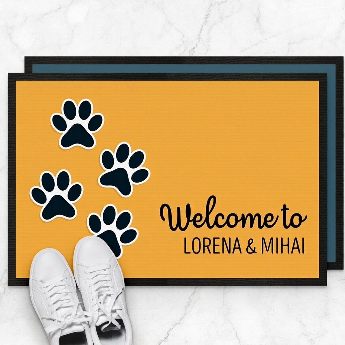 Personalised entrance mat with text - Paws
