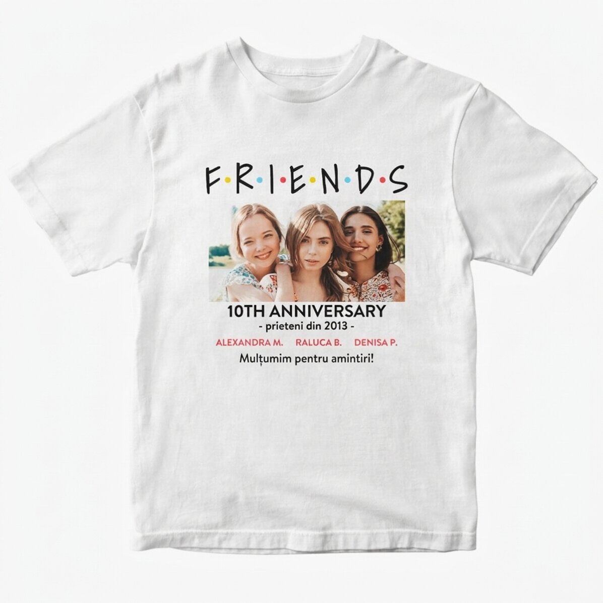 Personalised cotton T-shirt with a photo and message - FRIENDS