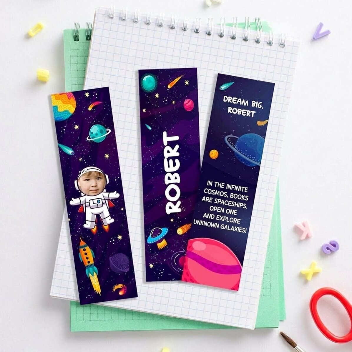 Set of 3 personalised bookmarks with photo, name and text - Galaxy