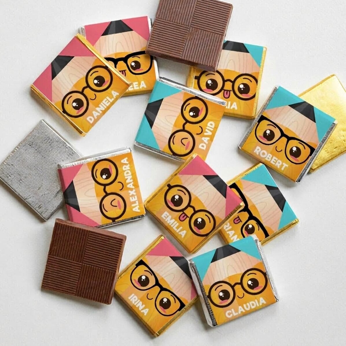 Set of 10 mini chocolates personalised with names for the start of the school year - Pencils