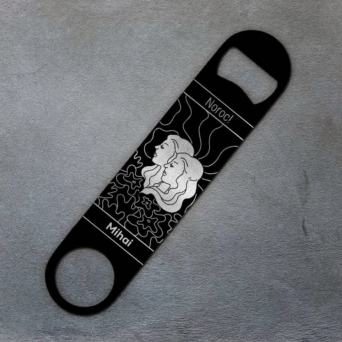Personalised beer opener with text - Gemini zodiac sign