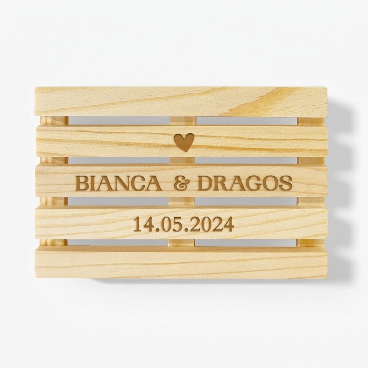 Personalised pallet-shaped coaster with text - Love