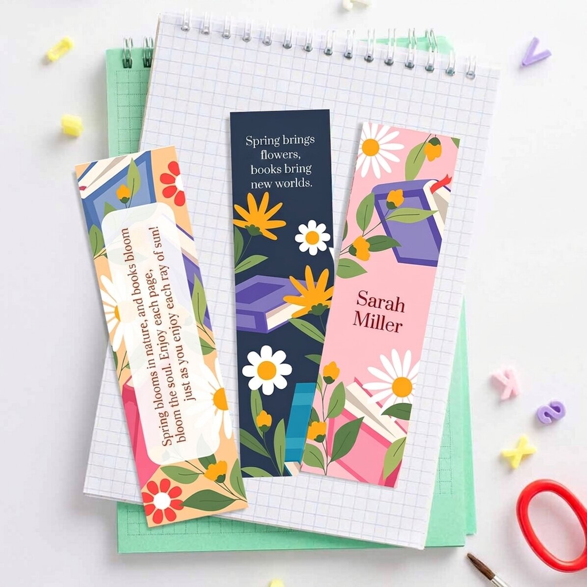 Set of 3 personalised bookmarks with text - Spring