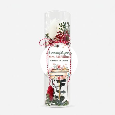 Glass martisor ornament with preserved flowers, personalised with a message for the teacher