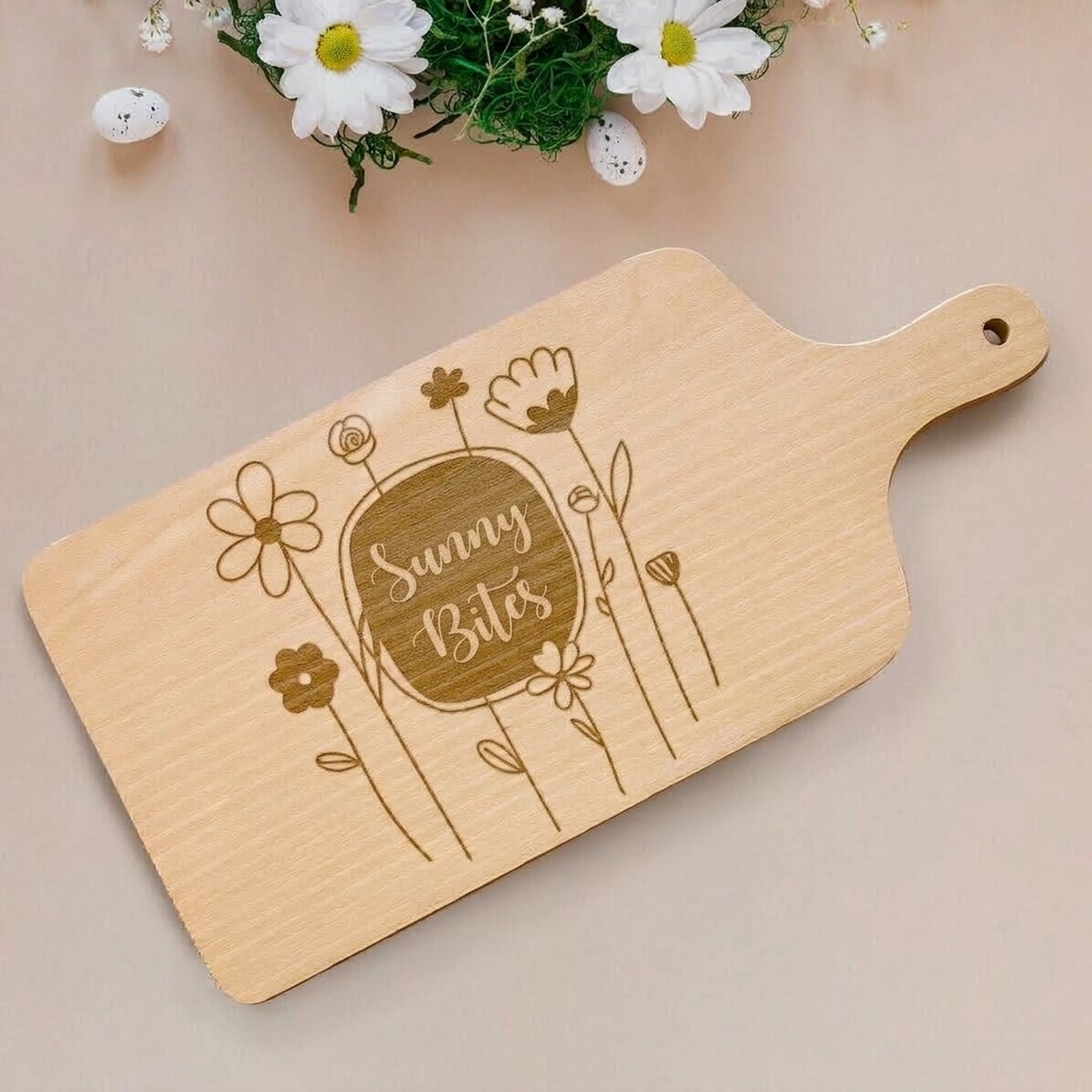 Personalised chopping board with message - Sunny dishes