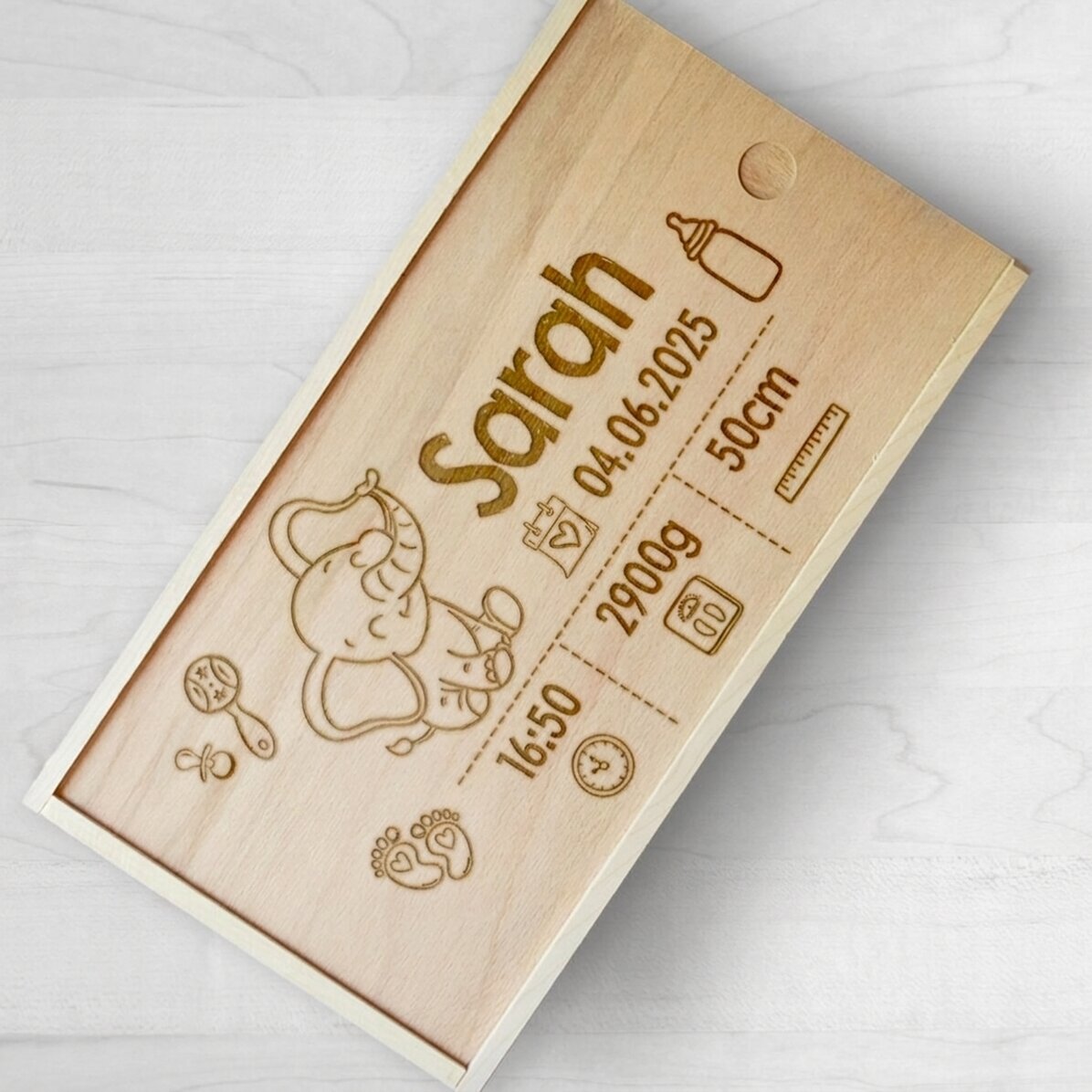 Personalised wooden gift box with text - Newborns