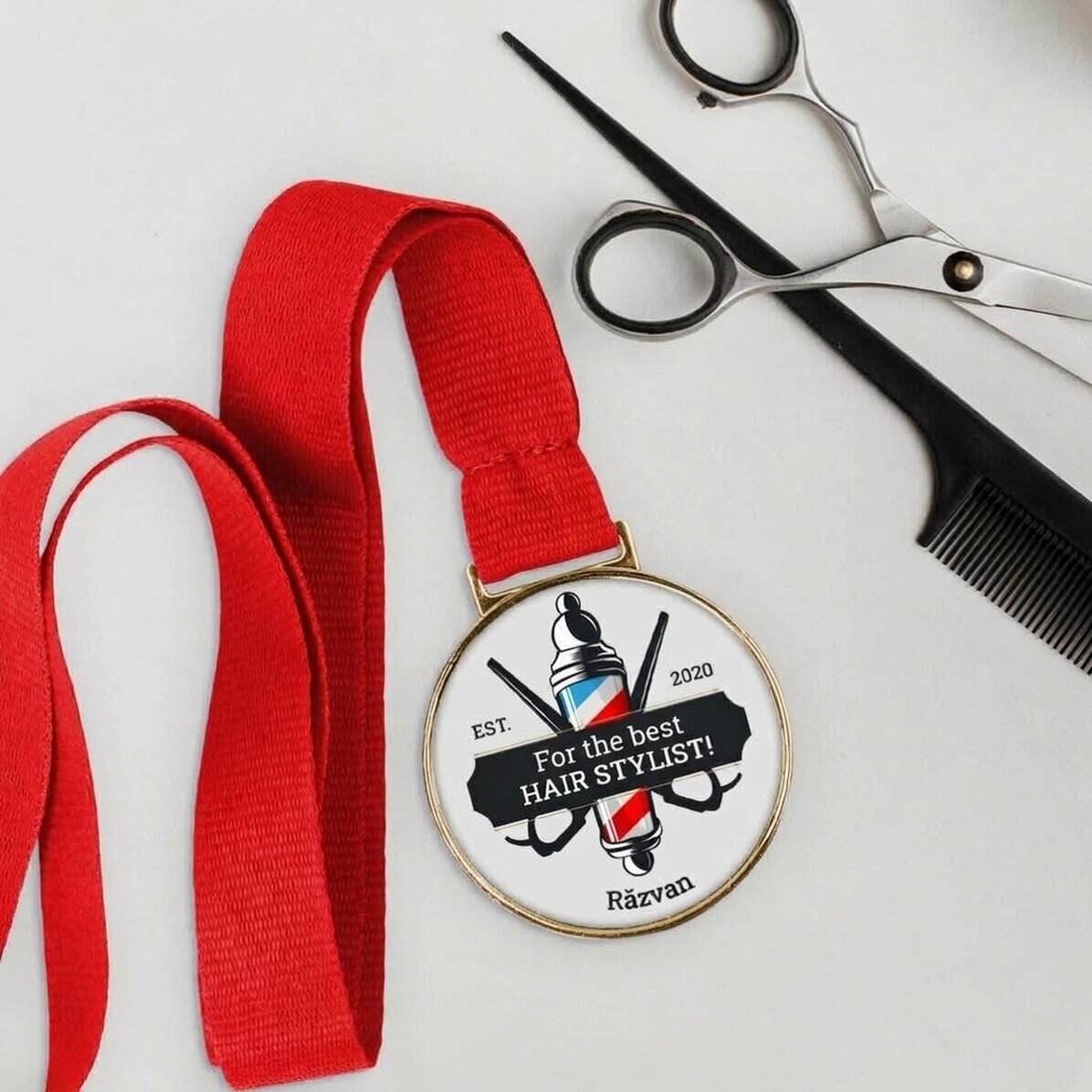 Personalised medal with message - Hair Stylist