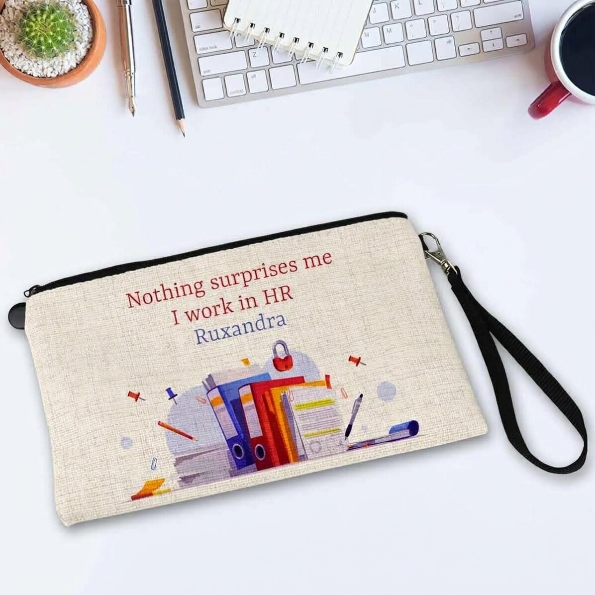 Personalised accessory kit with text - HR