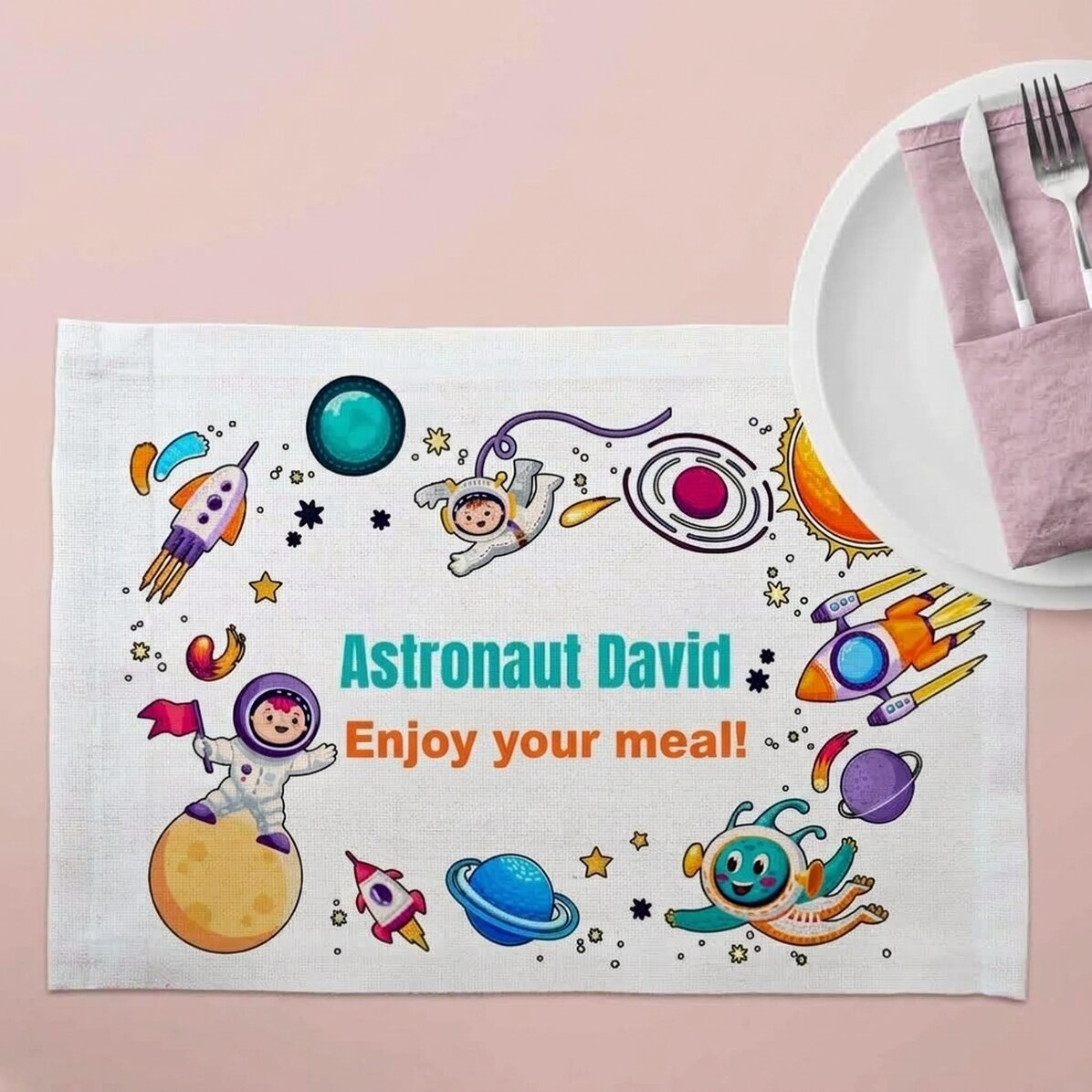 Personalised plate holder with text - Astronaut