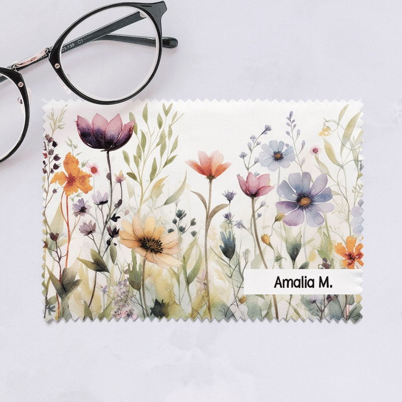 Personalised cleaning cloth for screens/glasses