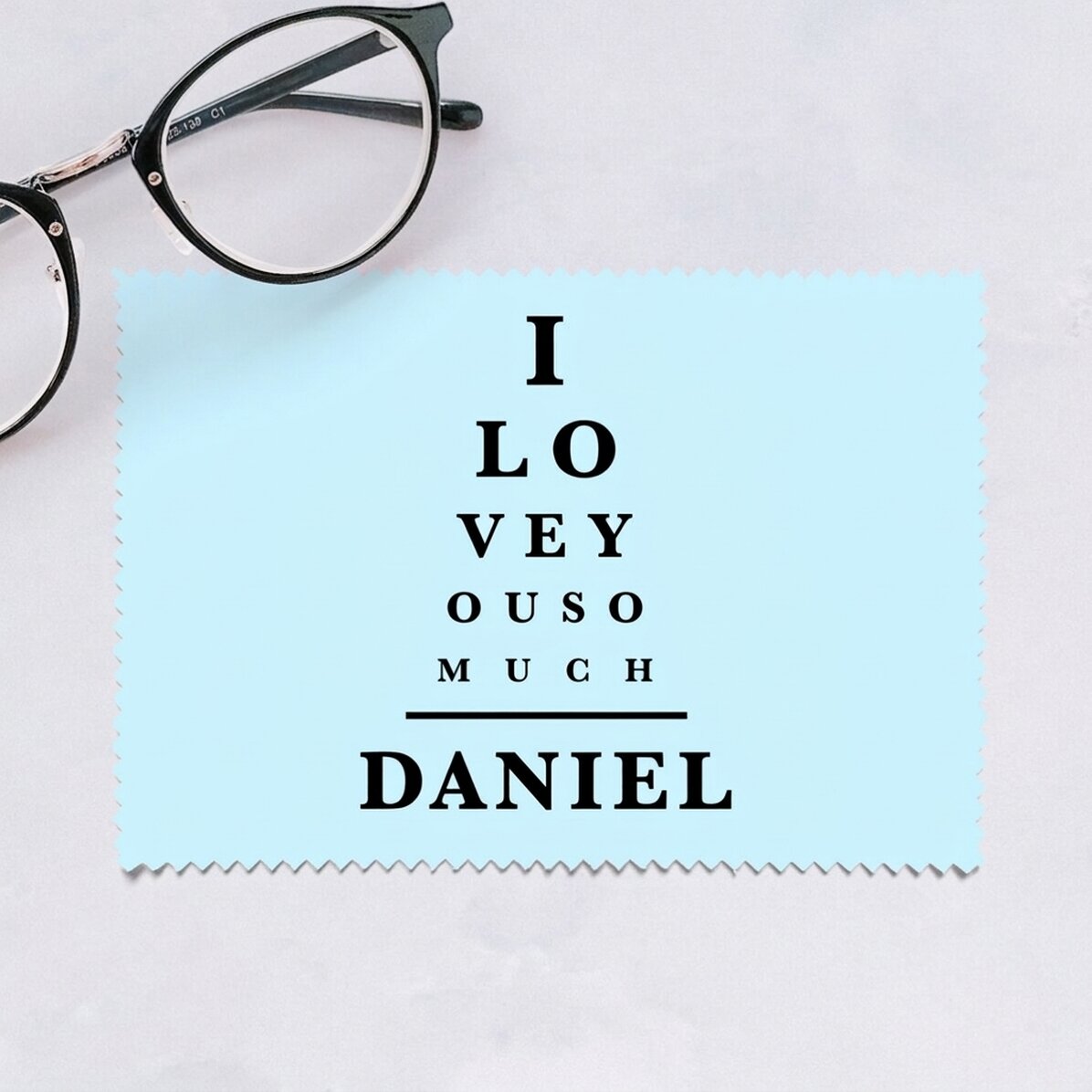 Personalised cloth for cleaning screens/glasses - Vision test