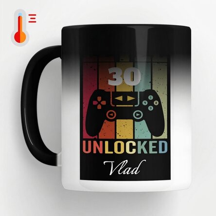 Personalised heat-sensitive mug with text - Level Unlocked