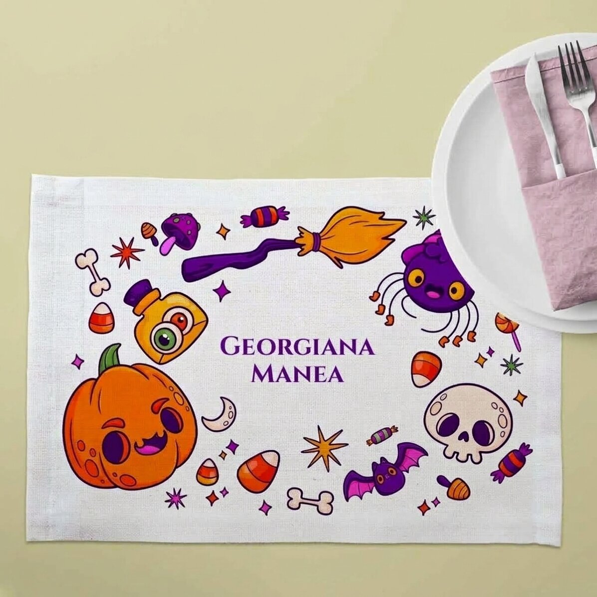Personalised plate holder with message - Halloween