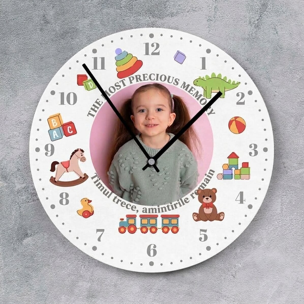 Personalised clock with a photo - Playtime
